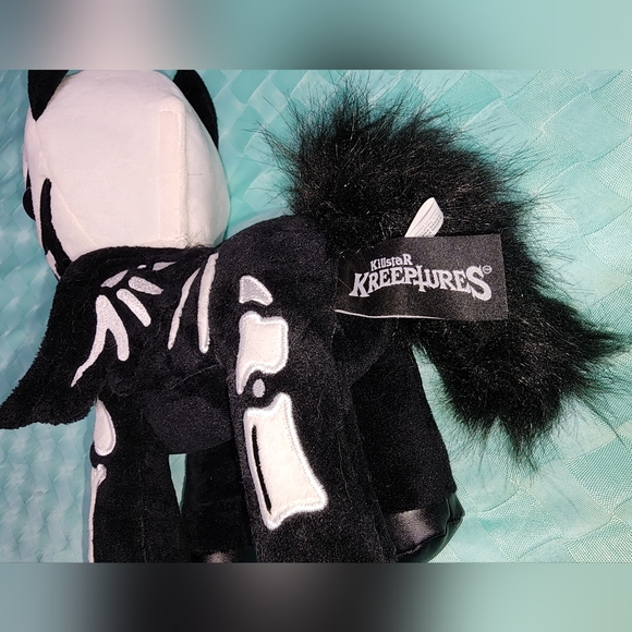 Killstar Kreepture 'Bone Myth' - SOLD OUT, NO RESTOCKS! Collectible - Picture 2 of 5